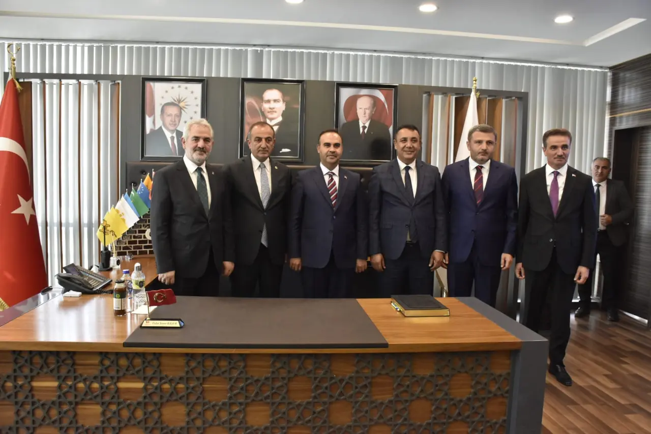 Bakan Kacır'dan Başkan Başer'e ziyaret 12