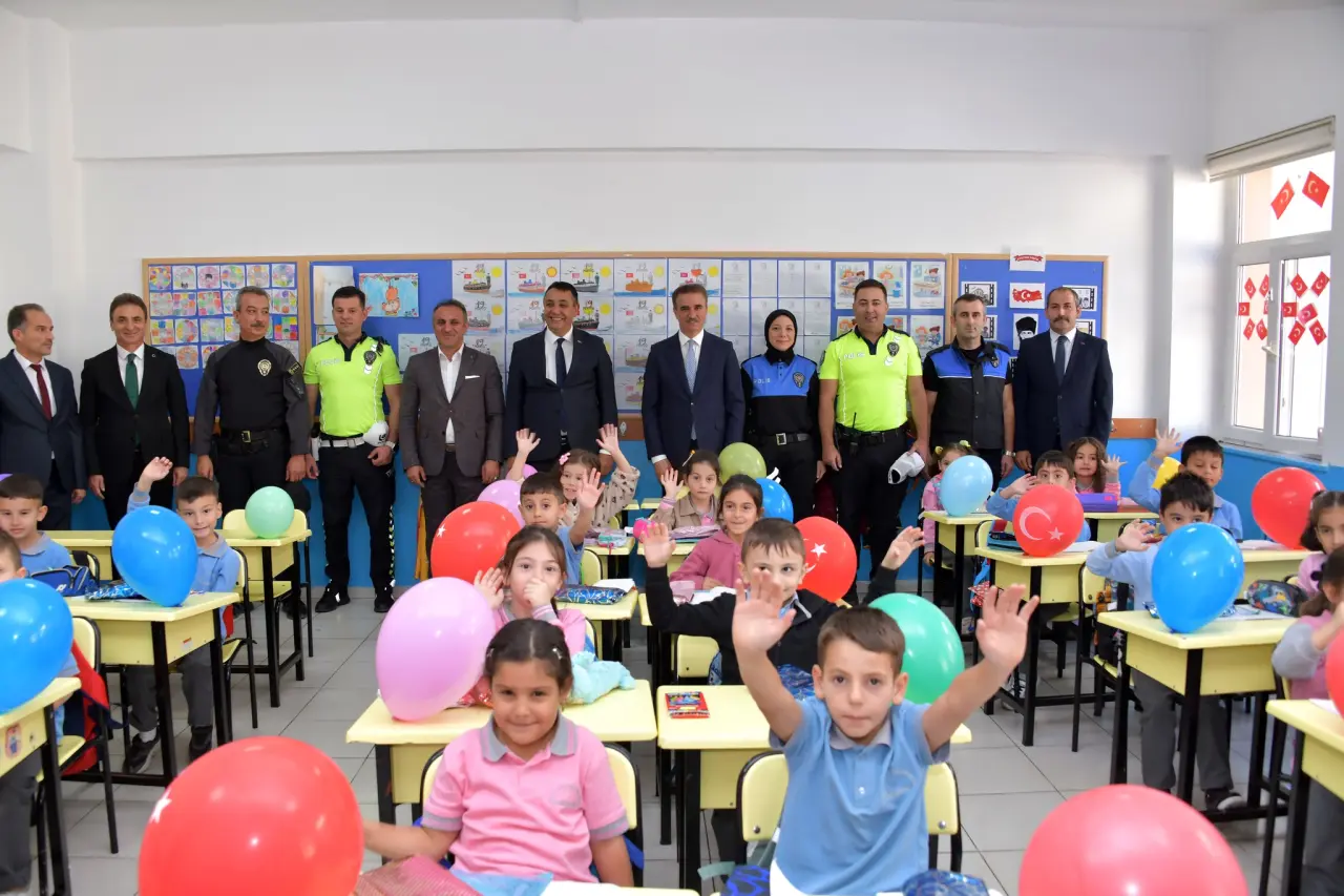 Gümüşhane'de ilköğretim haftası kutlandı 6