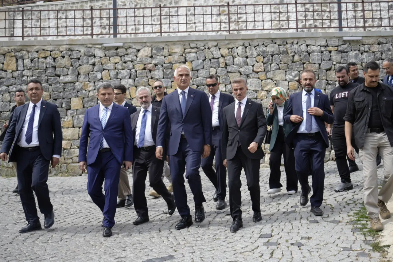 Kültür ve Turizm Bakanı Mehmet Nuri Ersoy Gümüşhane’de 6