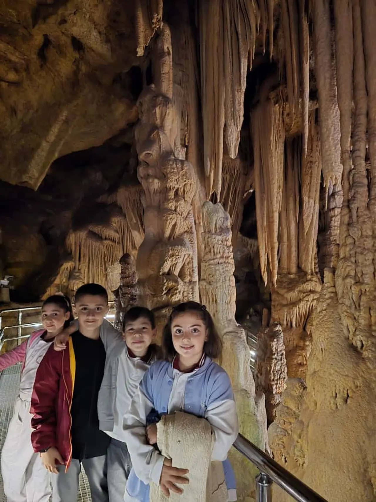 Karaca Mağarası, minik öğrencilerin doğa laboratuvarı oldu 4