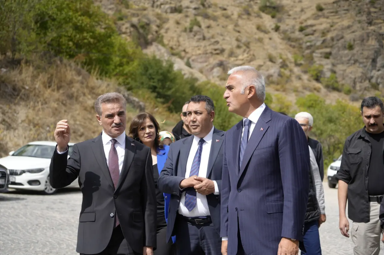 Kültür ve Turizm Bakanı Mehmet Nuri Ersoy Gümüşhane’de 17