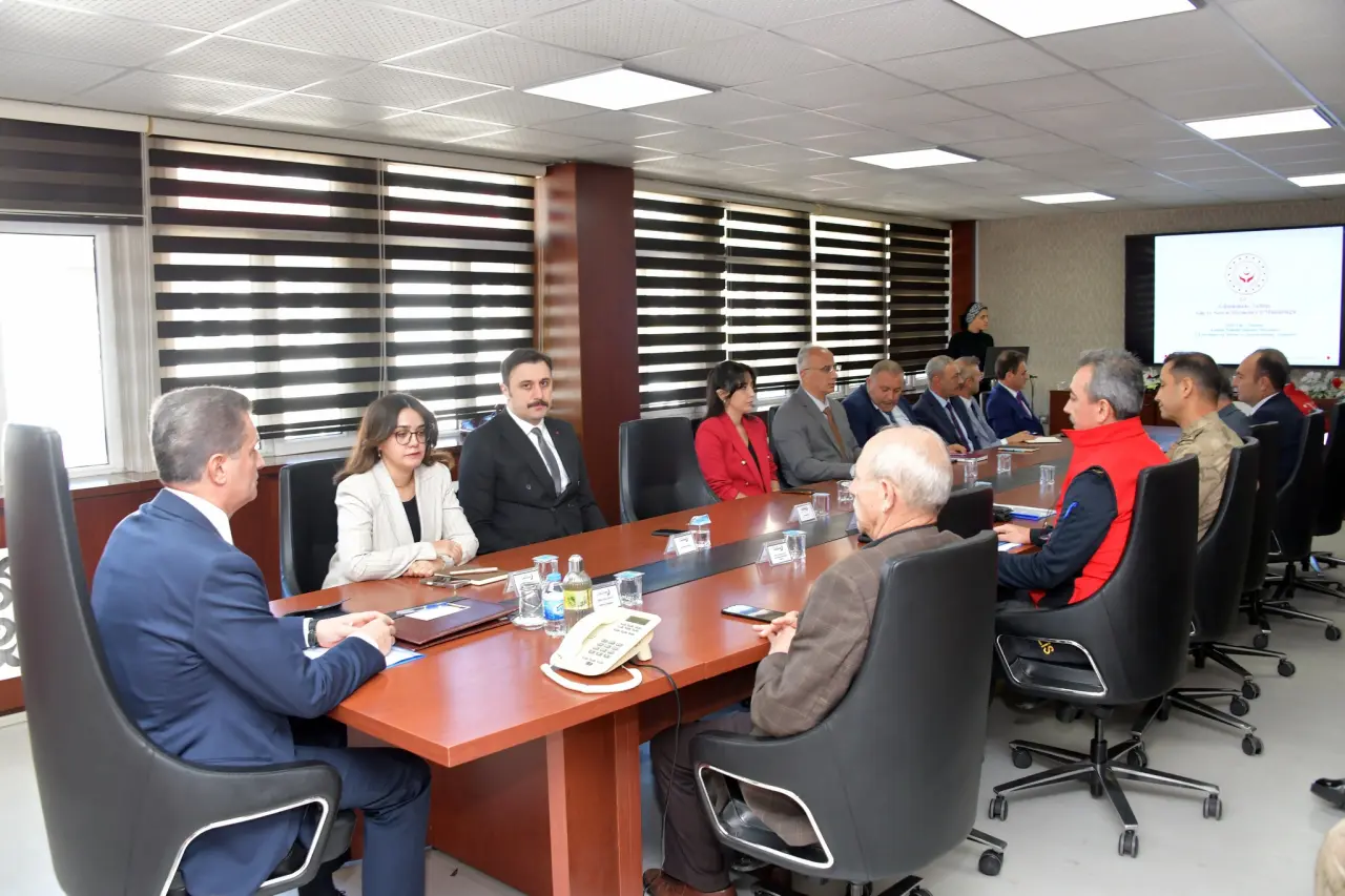 Gümüşhane’de Kadına Yönelik Şiddetle Mücadele İl Koordinasyon Toplantısı Yapıldı 4