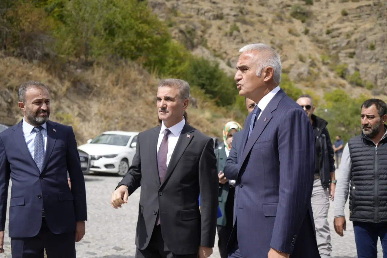 Kültür ve Turizm Bakanı Mehmet Nuri Ersoy Gümüşhane’de 8