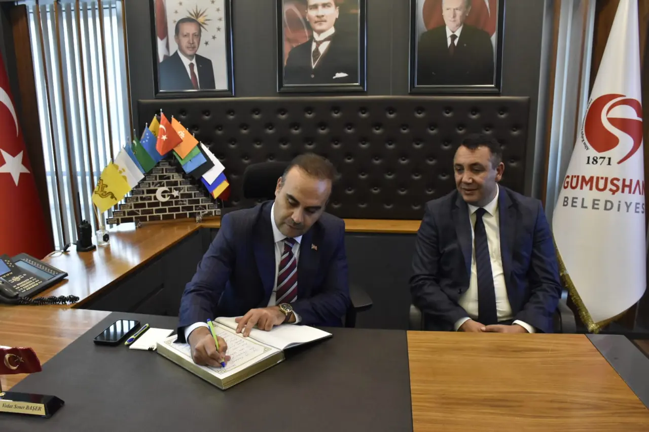 Bakan Kacır'dan Başkan Başer'e ziyaret 4