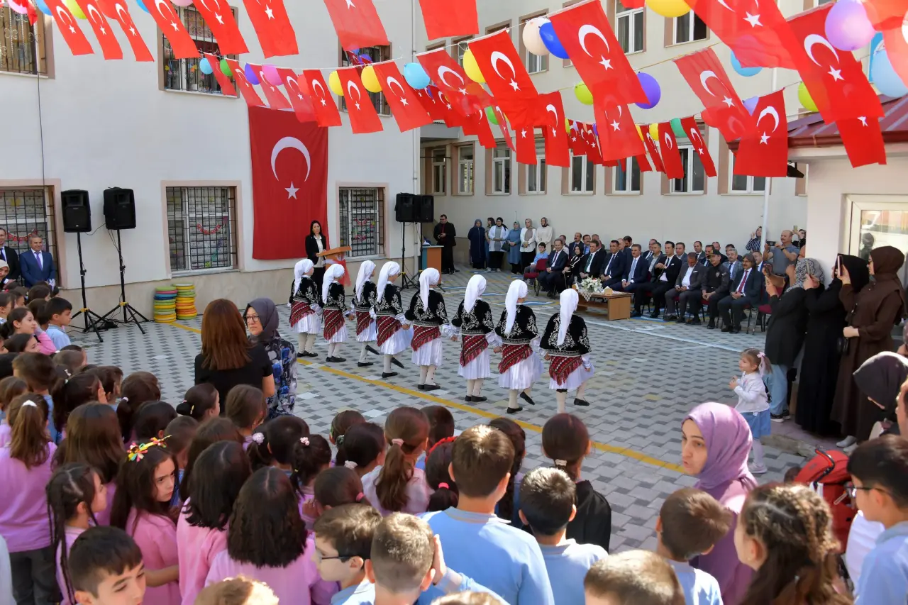 Gümüşhane'de ilköğretim haftası kutlandı 7