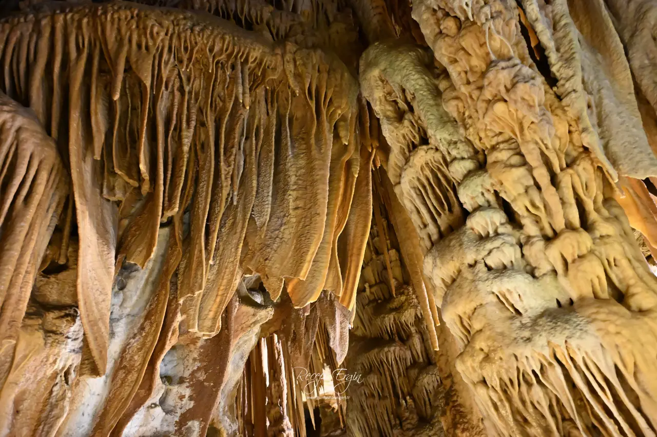 Gümüşhane'nin "Yeraltı Sarayı" 110 bin ziyaretçiyi ağırladı 9