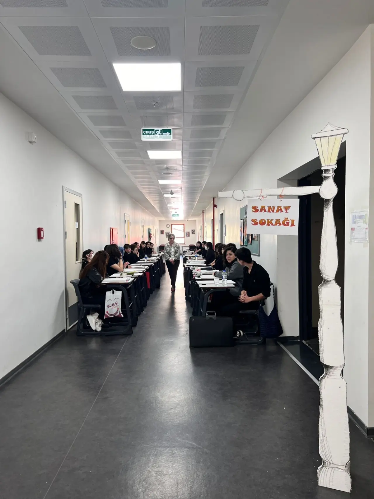 Güzel Sanatlar Lisesi’nde Ressam Güzin Arısoy Söyleşisi 1