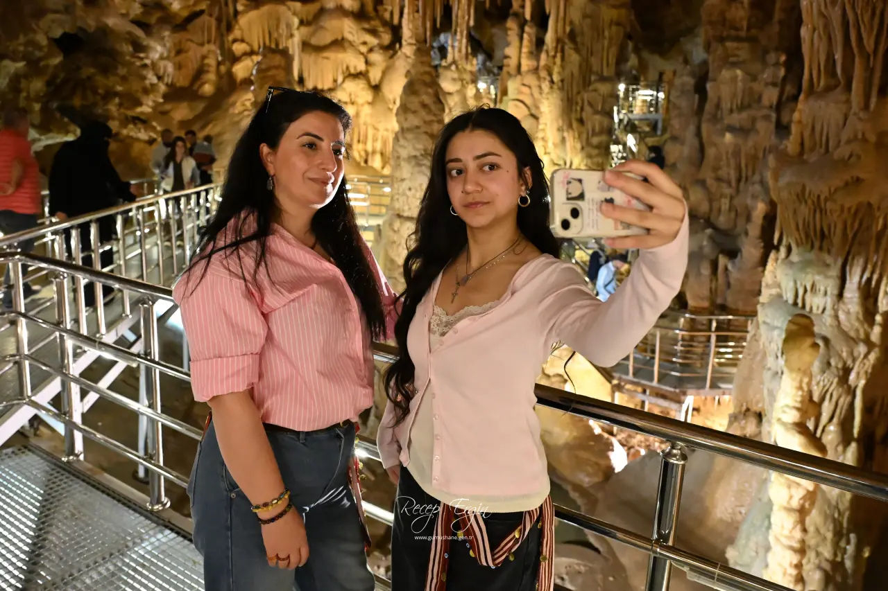 Gümüşhane'nin "Yeraltı Sarayı" 110 bin ziyaretçiyi ağırladı 20