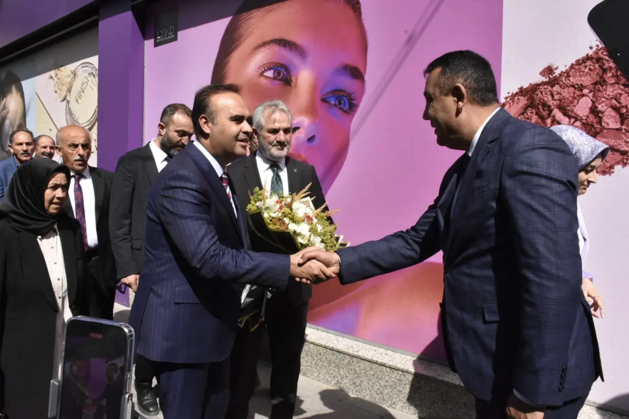 Bakan Kacır'dan Başkan Başer'e ziyaret 2