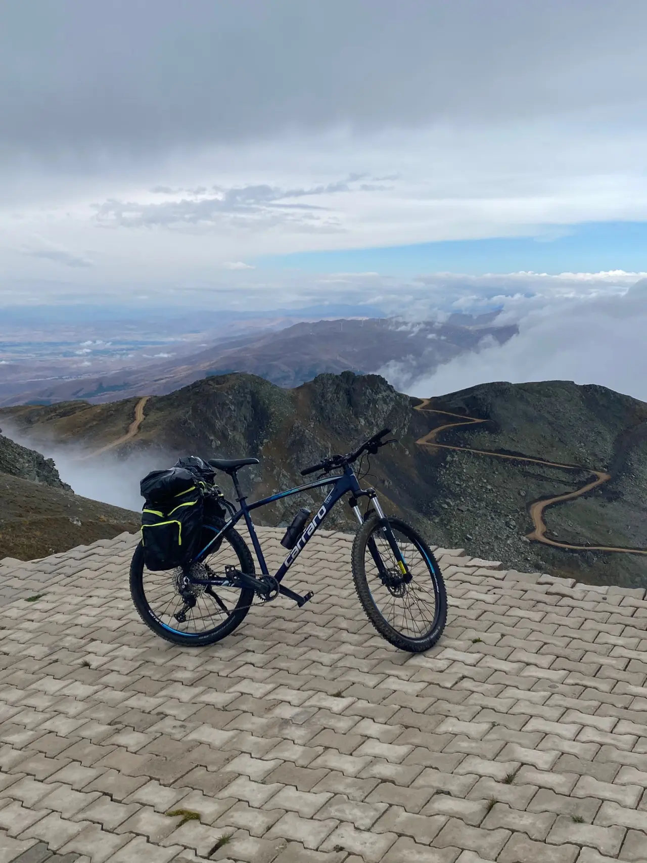 Dünyanın en yüksekteki mescidine bisikletle çıktılar 6