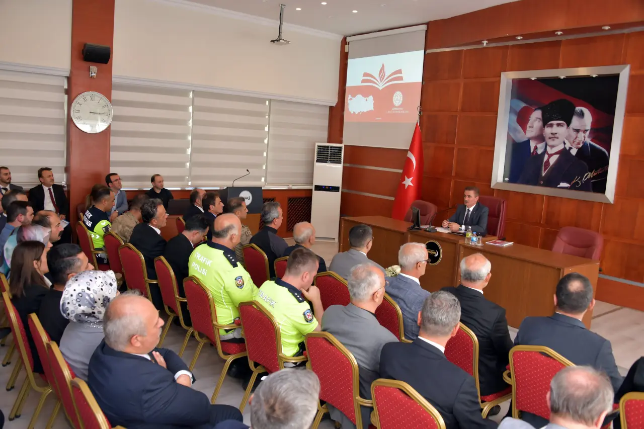 Gümüşhane’de okul güvenliği toplantısı: Vali Baruş’tan önemli mesajlar 2