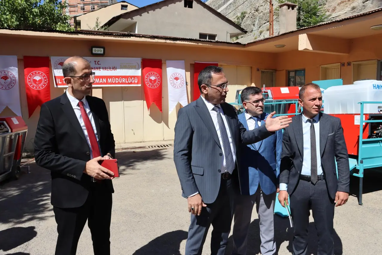 Püskürtmeli Seyyar Koyun İlaçlama Makinesi Projesi Hayata Geçti 3