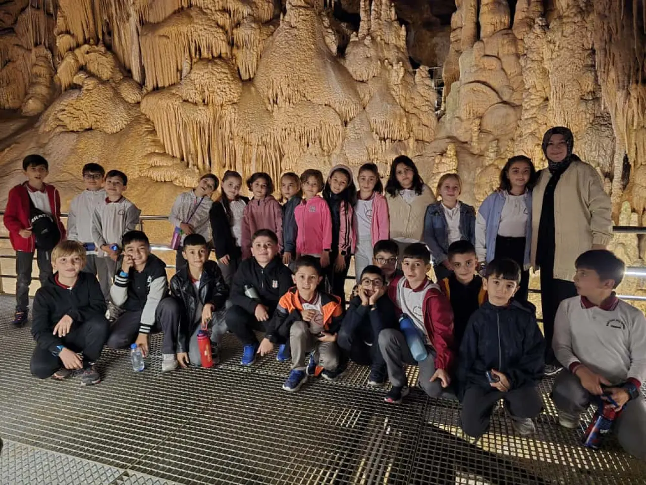 Karaca Mağarası, minik öğrencilerin doğa laboratuvarı oldu 7