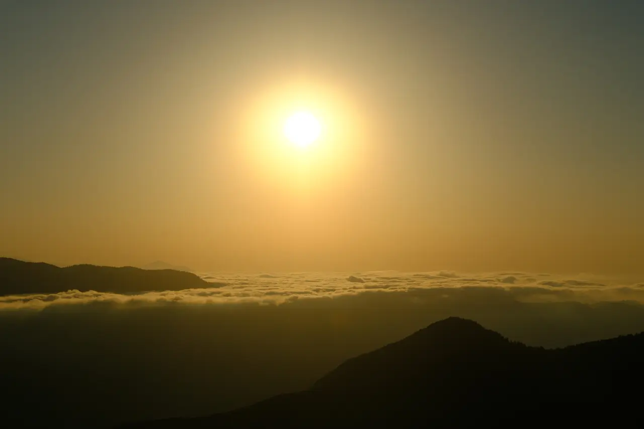 Gümüşhane'nin gizli cenneti Çetlüce Yaylası'nda sis denizi manzarası 5