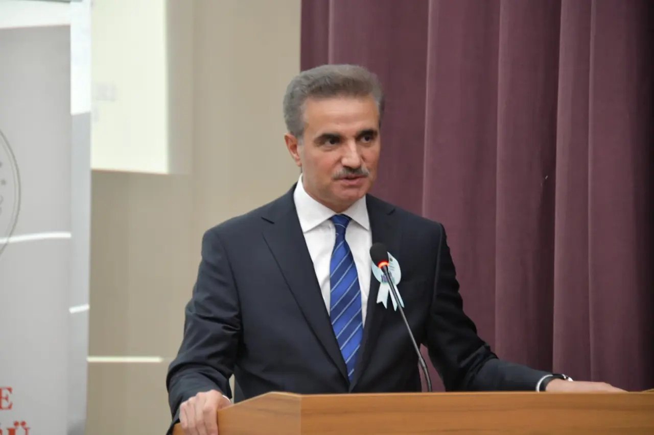 Gümüşhane’de “Hz. Peygamber ve Aile” konferansı düzenlendi 5