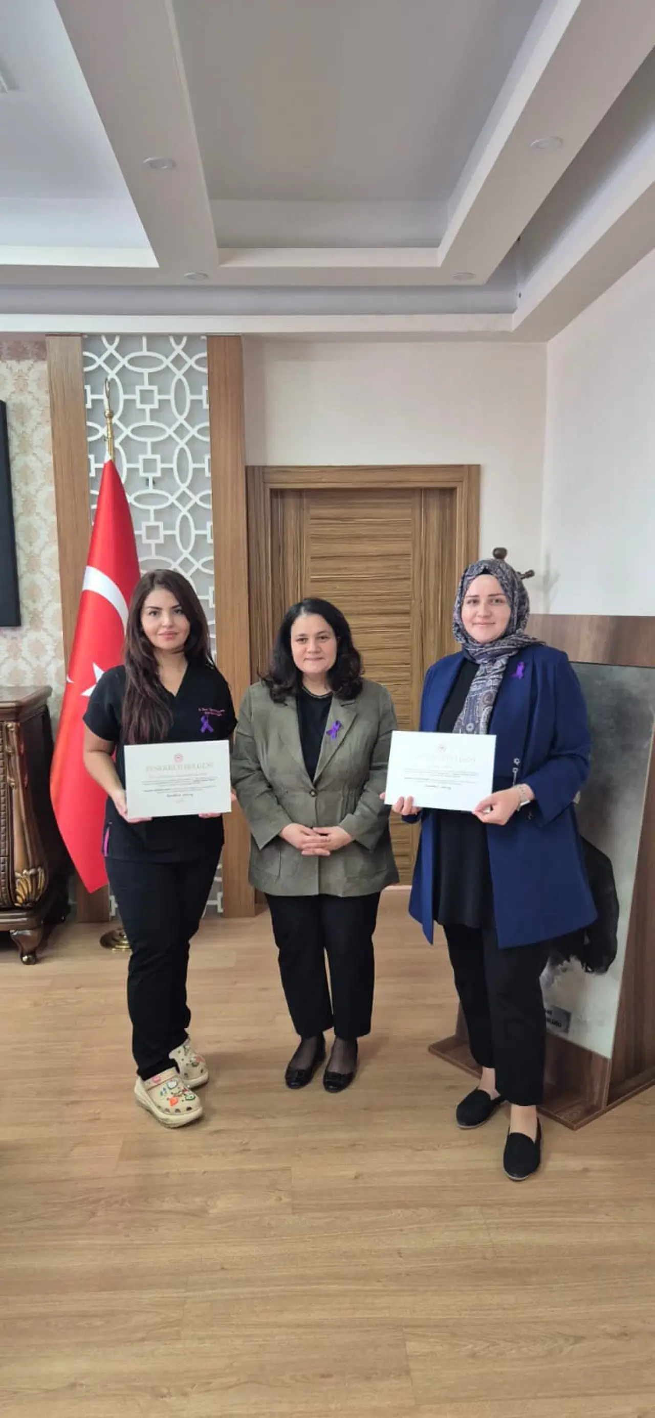 Gümüşhane'de başarılı sağlık çalışanlarına teşekkür belgeleri verildi 3