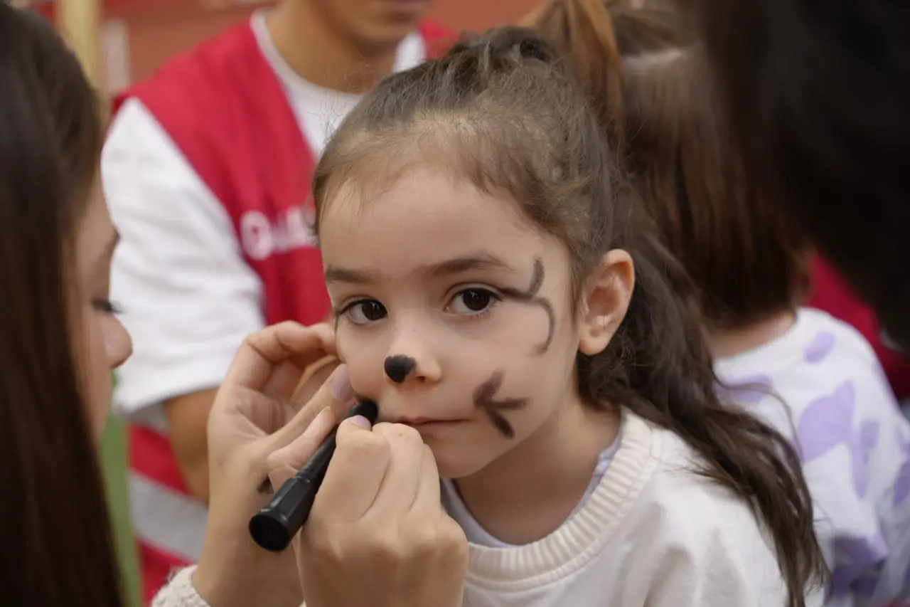 Gümüşhane’de çocuklar için düzenlenen şenlikte yüzlerce çocuk doyasıya eğlendi 1