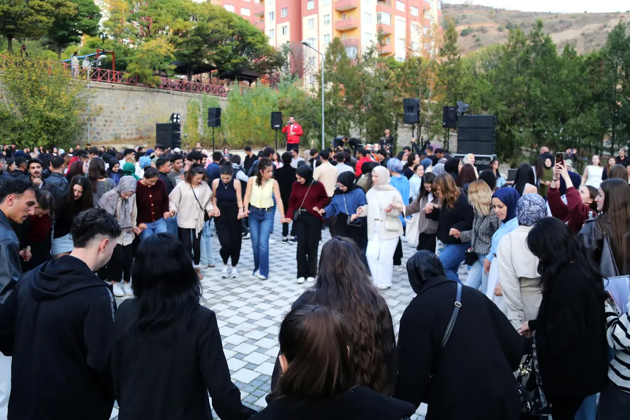 Gümüşhane Üniversitesinde Güz Şenliği coşkusu 4