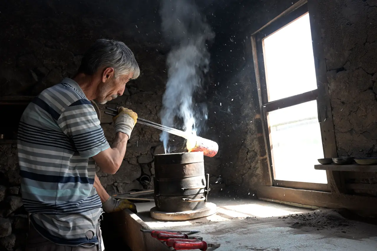 Kürtün'de hurda musluktan el emeğiyle üretilen ziller Avrupa’da çalıyor 26