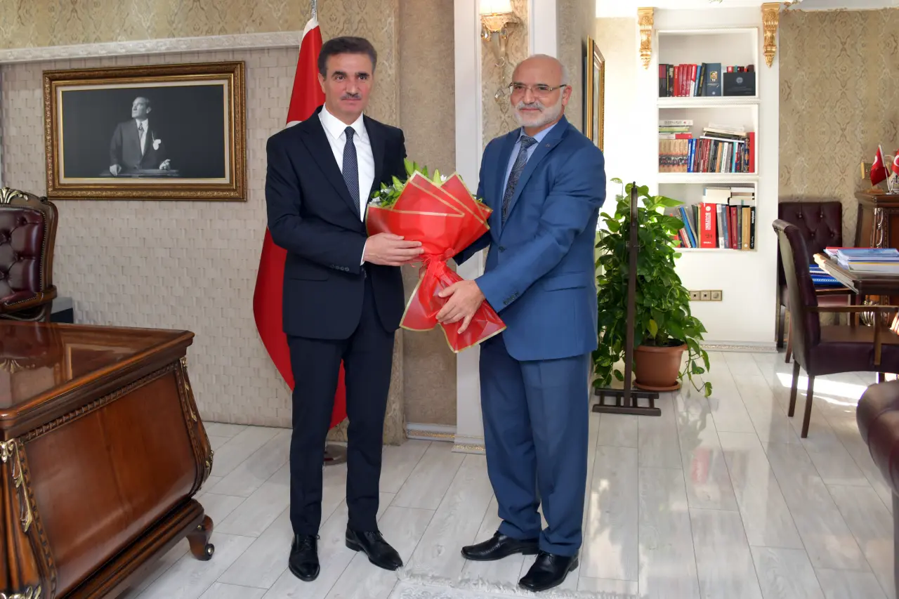 Hafızlık Türkiye birincisinden Vali Baruş’a ziyaret 2