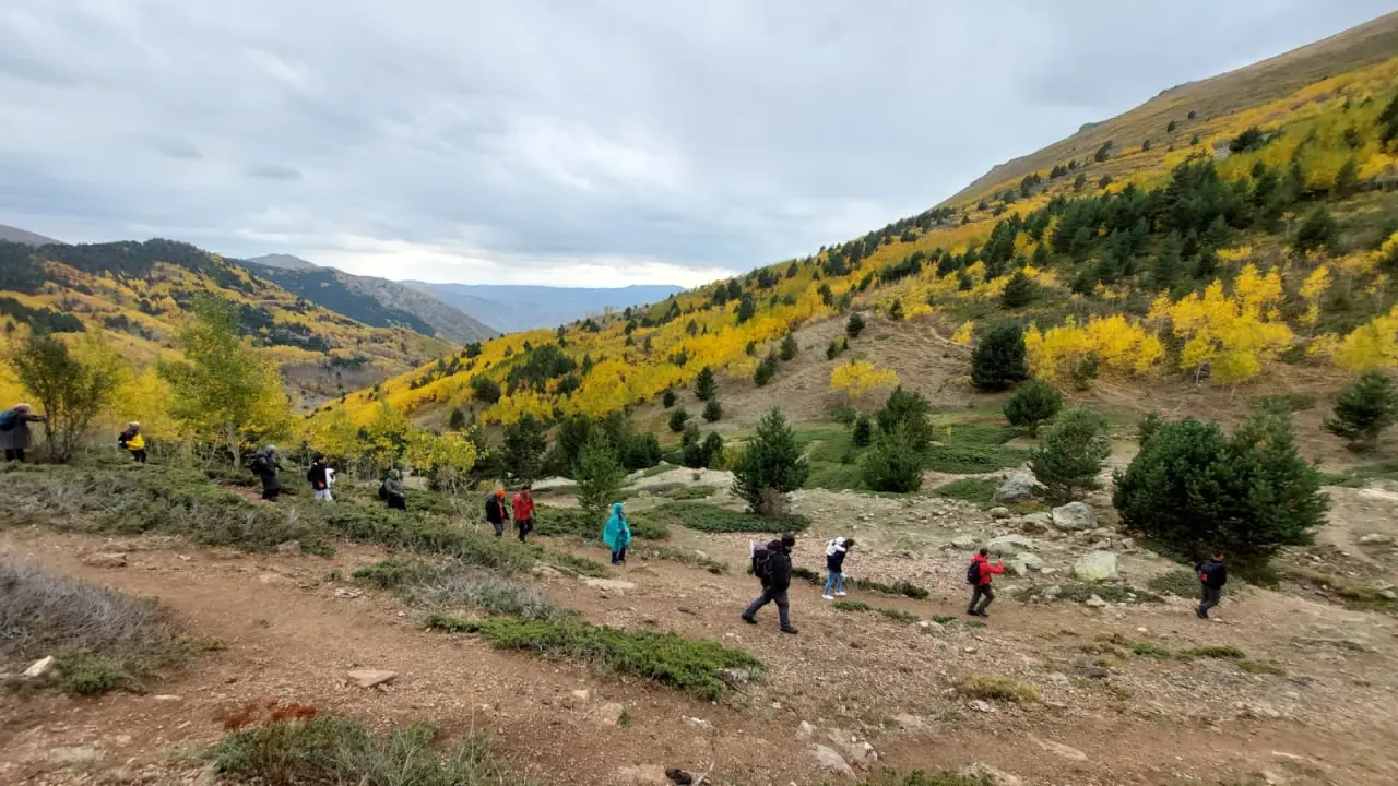 GÜDAK’tan Sonbaharın Renkleriyle Dolu Bir Doğa Yürüyüşü 25