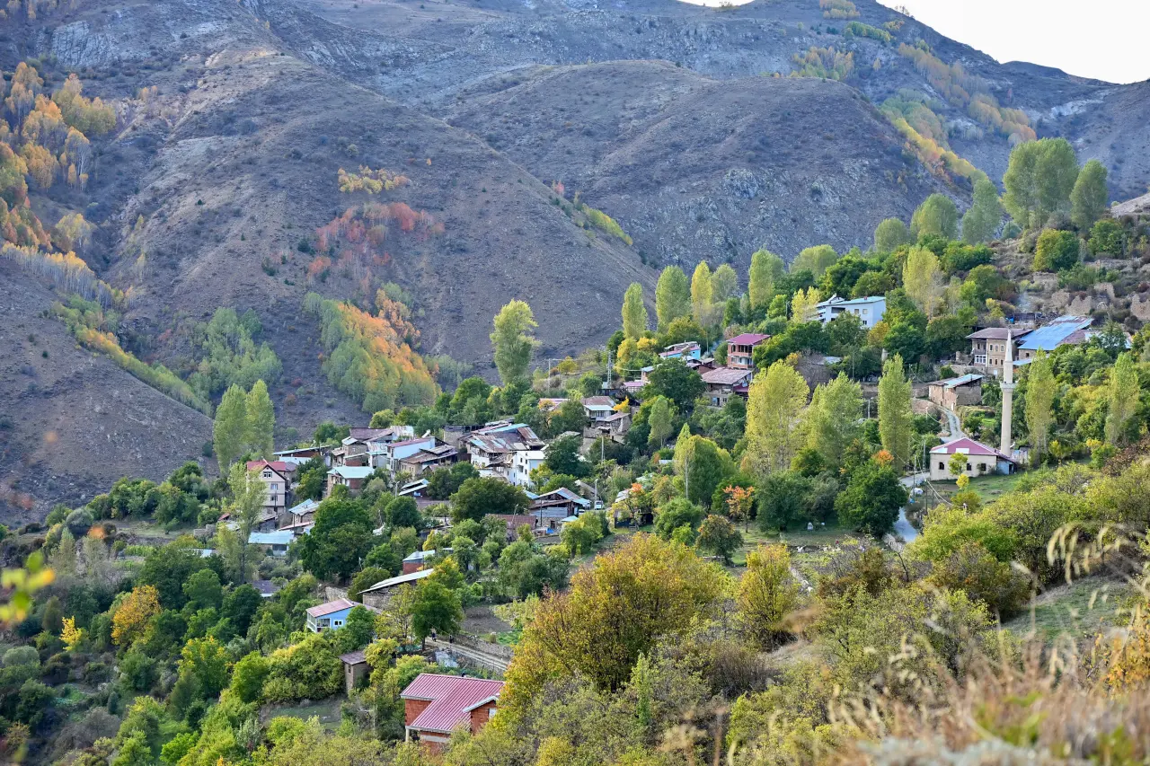 Gümüşhane’de 675 yıllık tarih sonbahar renkleriyle buluştu 25