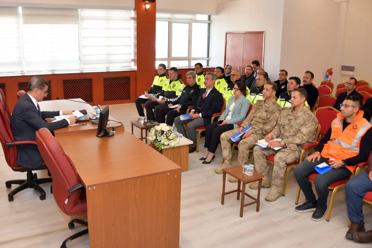 Gümüşhane’de Hız Sınırı Levhaları Yeniden Düzenlenecek 5