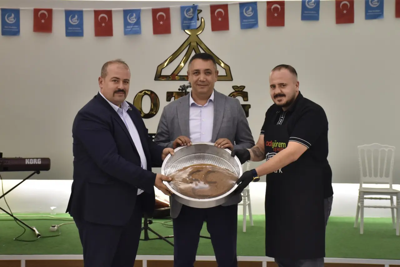 Ülkü Ocaklarından üniversite öğrencilerine coşkulu karşılama 13