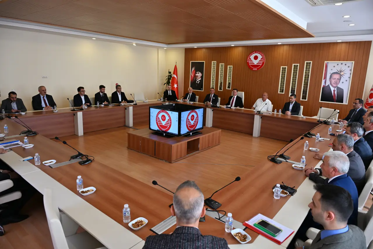 SANTEK 2025’te Gümüşhane’nin Teknoloji Geleceği Konuşuldu 3