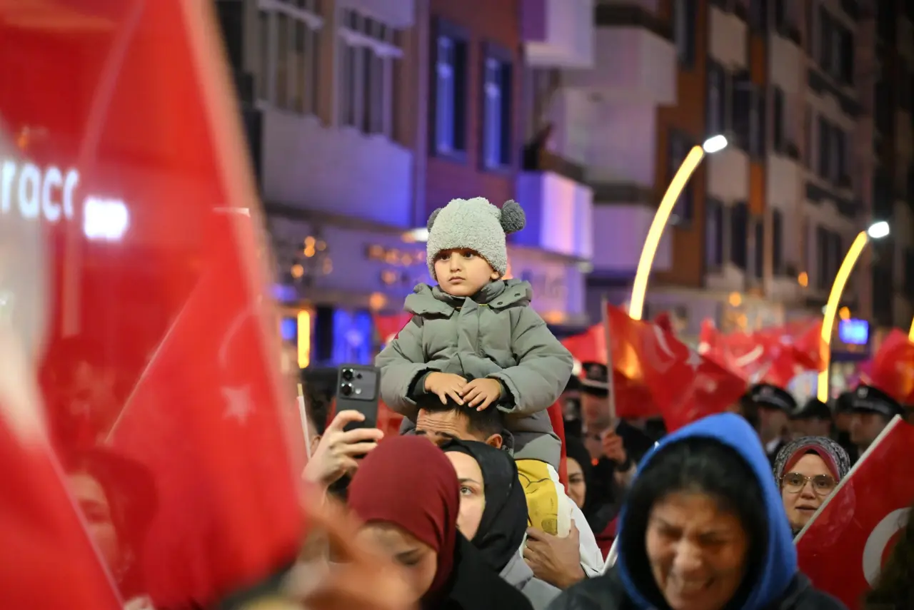 Gümüşhane'de Cumhuriyetin 102. yılında fener alayı ve kabul töreni düzenlendi 14