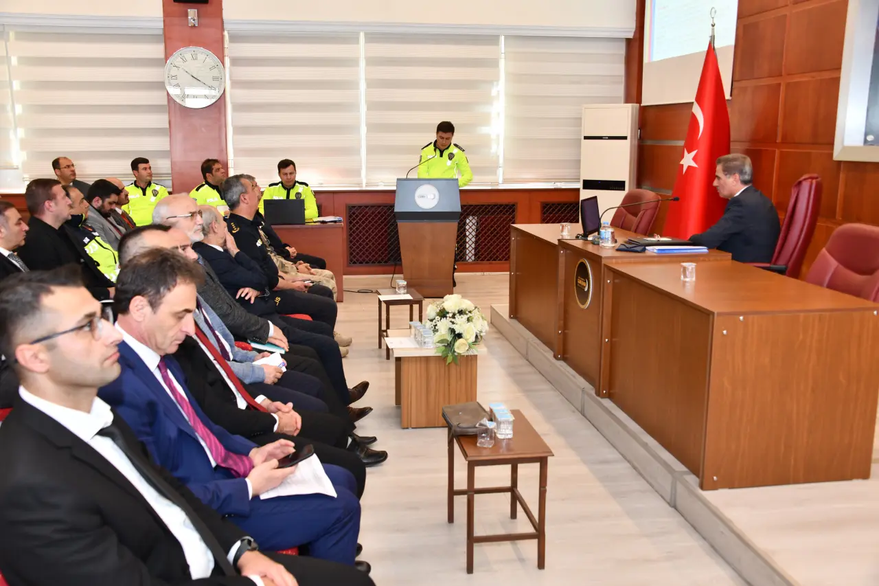 Gümüşhane'de trafik kazalarına karşı hedef: 2050'de sıfır can kaybı 7