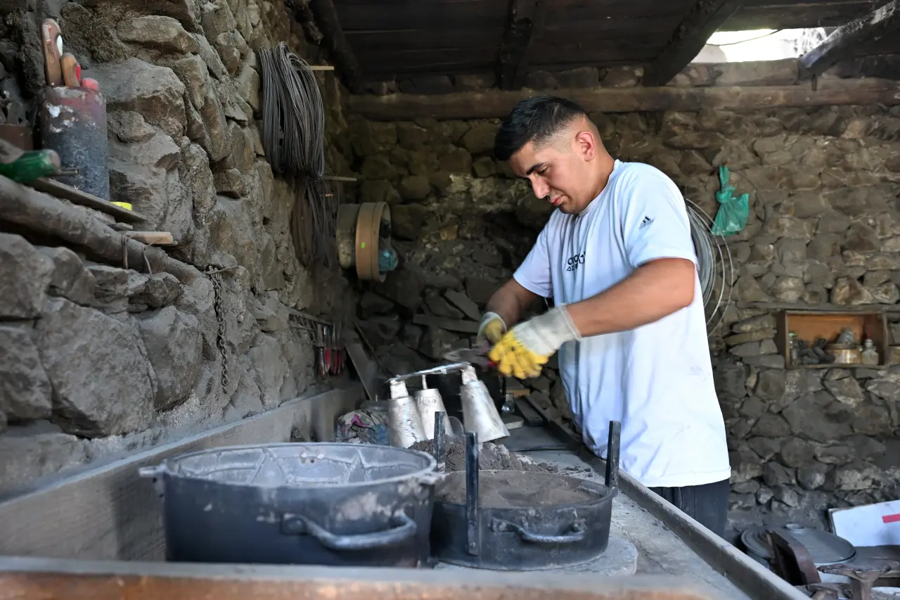 Kürtün'de hurda musluktan el emeğiyle üretilen ziller Avrupa’da çalıyor 8