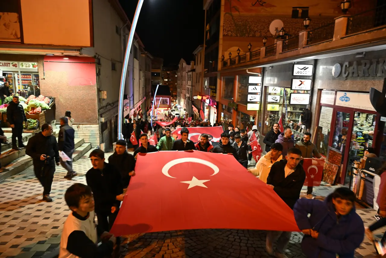 Gümüşhane'de Cumhuriyetin 102. yılında fener alayı ve kabul töreni düzenlendi 16