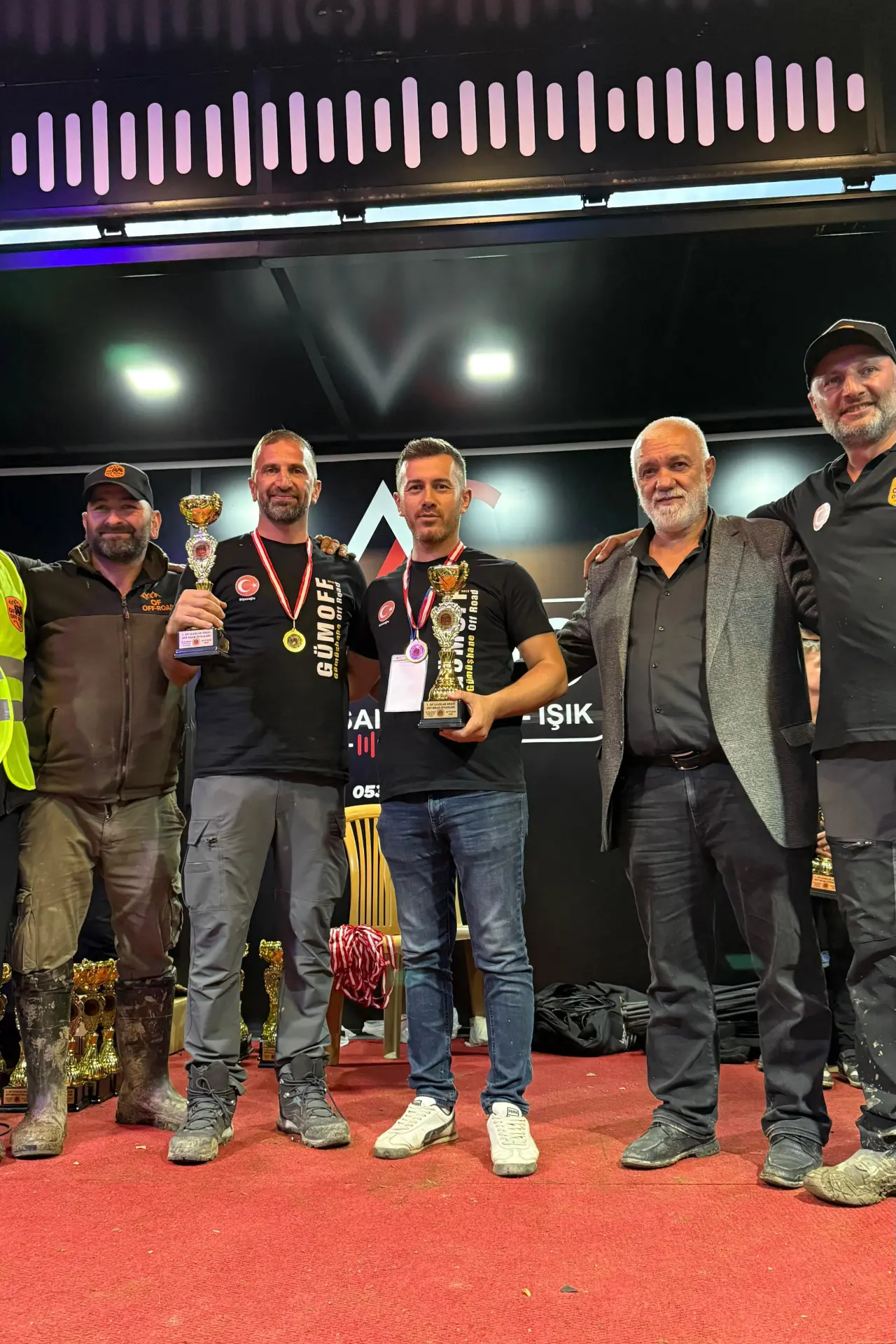 GÜMOFF Of'ta Tozu Dumana Kattı: Gümüşhane'ye 3 Kupa ve Büyük Gurur! 2