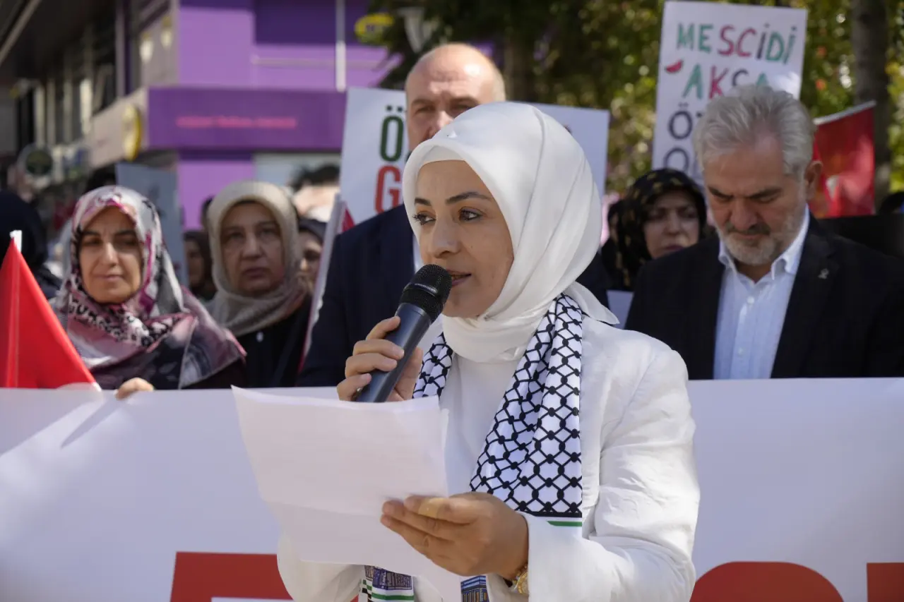 Gümüşhane’de kadınlardan “Gazze İçin Sessiz Çığlık” yürüyüşü 5