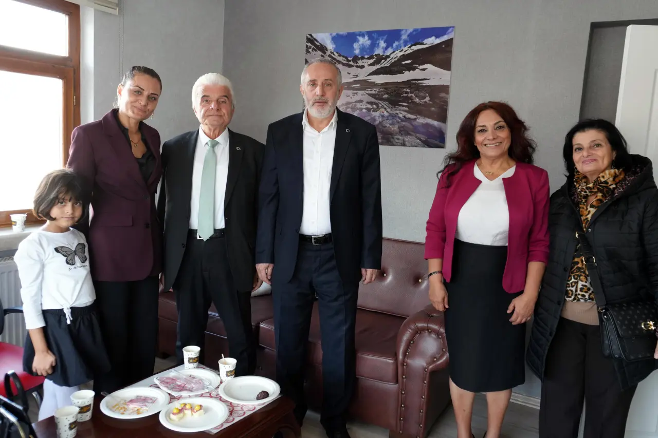 Gümüşhane Vakfı kapılarını açtı 5