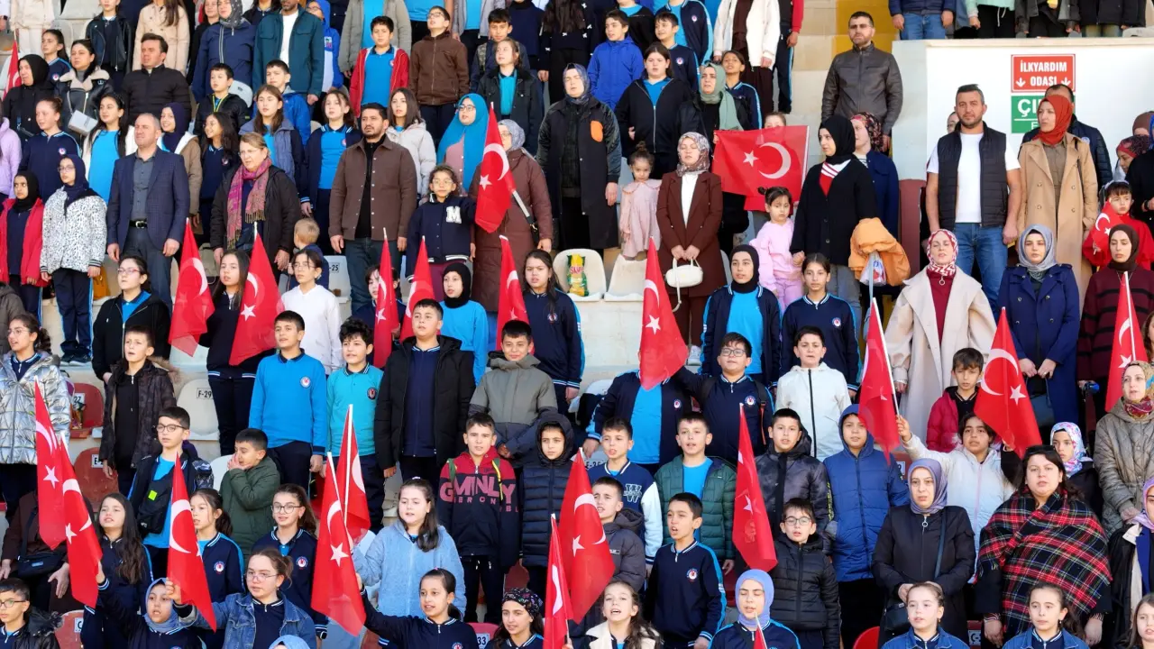 Cumhuriyet’in 102. Yılı Gümüşhane’de coşkuyla kutlandı 15