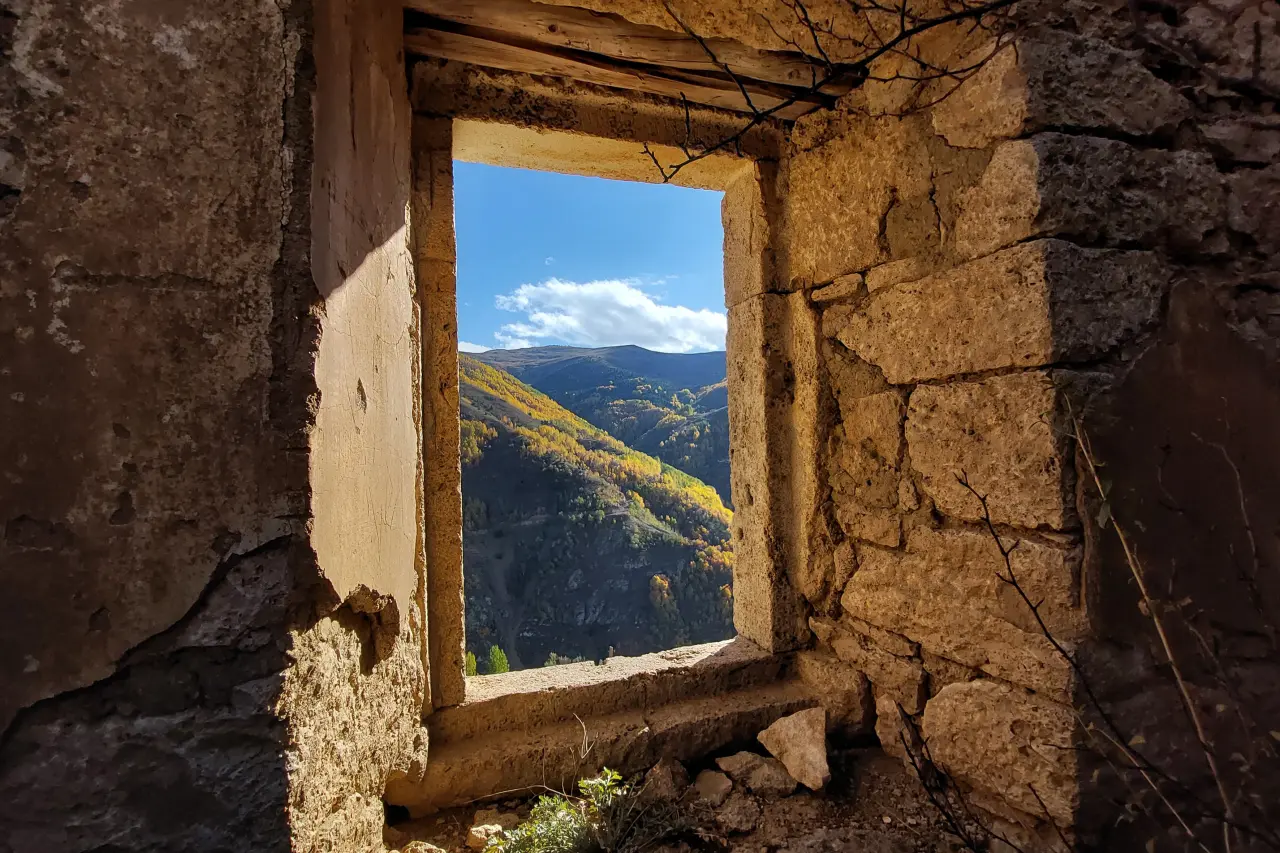 Gümüşhane’de 675 yıllık tarih sonbahar renkleriyle buluştu 3