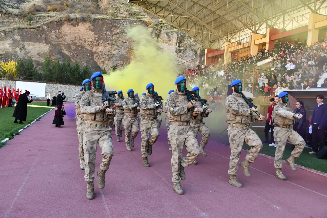 Cumhuriyet’in 102. Yılı Gümüşhane’de coşkuyla kutlandı 10