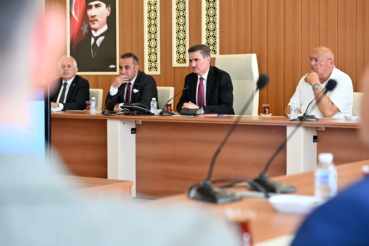 SANTEK 2025’te Gümüşhane’nin Teknoloji Geleceği Konuşuldu 10