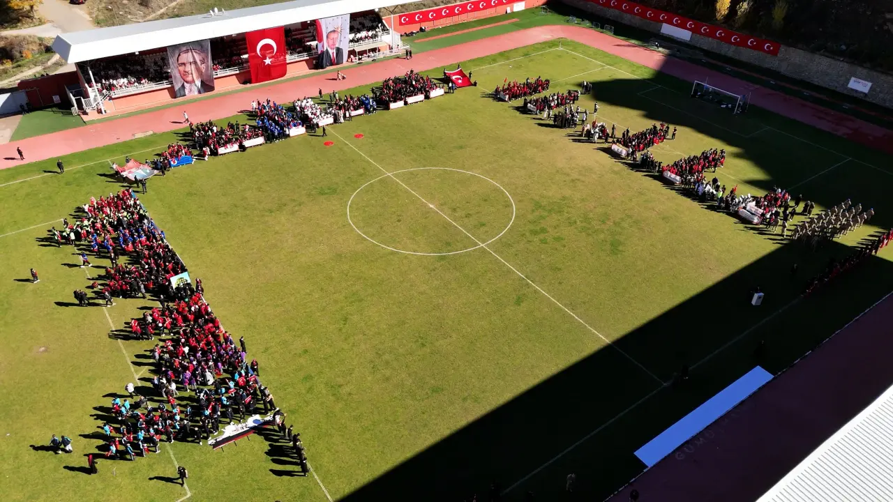 Cumhuriyet’in 102. Yılı Gümüşhane’de coşkuyla kutlandı 16