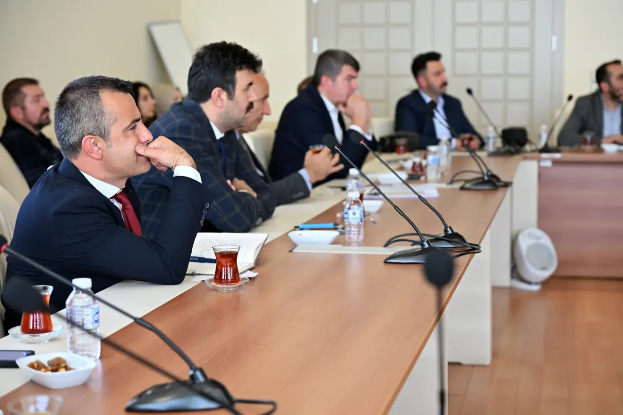 SANTEK 2025’te Gümüşhane’nin Teknoloji Geleceği Konuşuldu 12