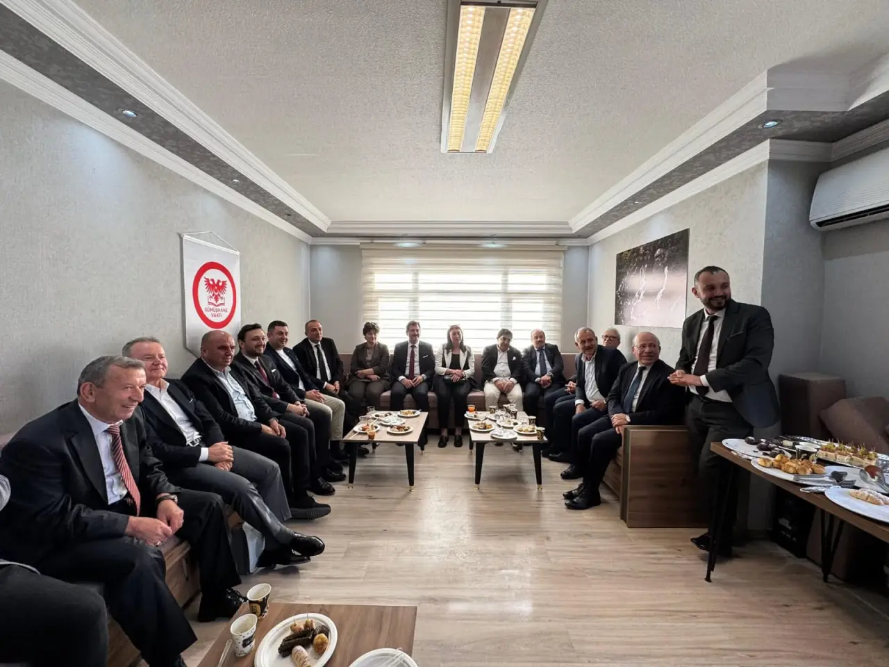 Gümüşhane Vakfı kapılarını açtı 13