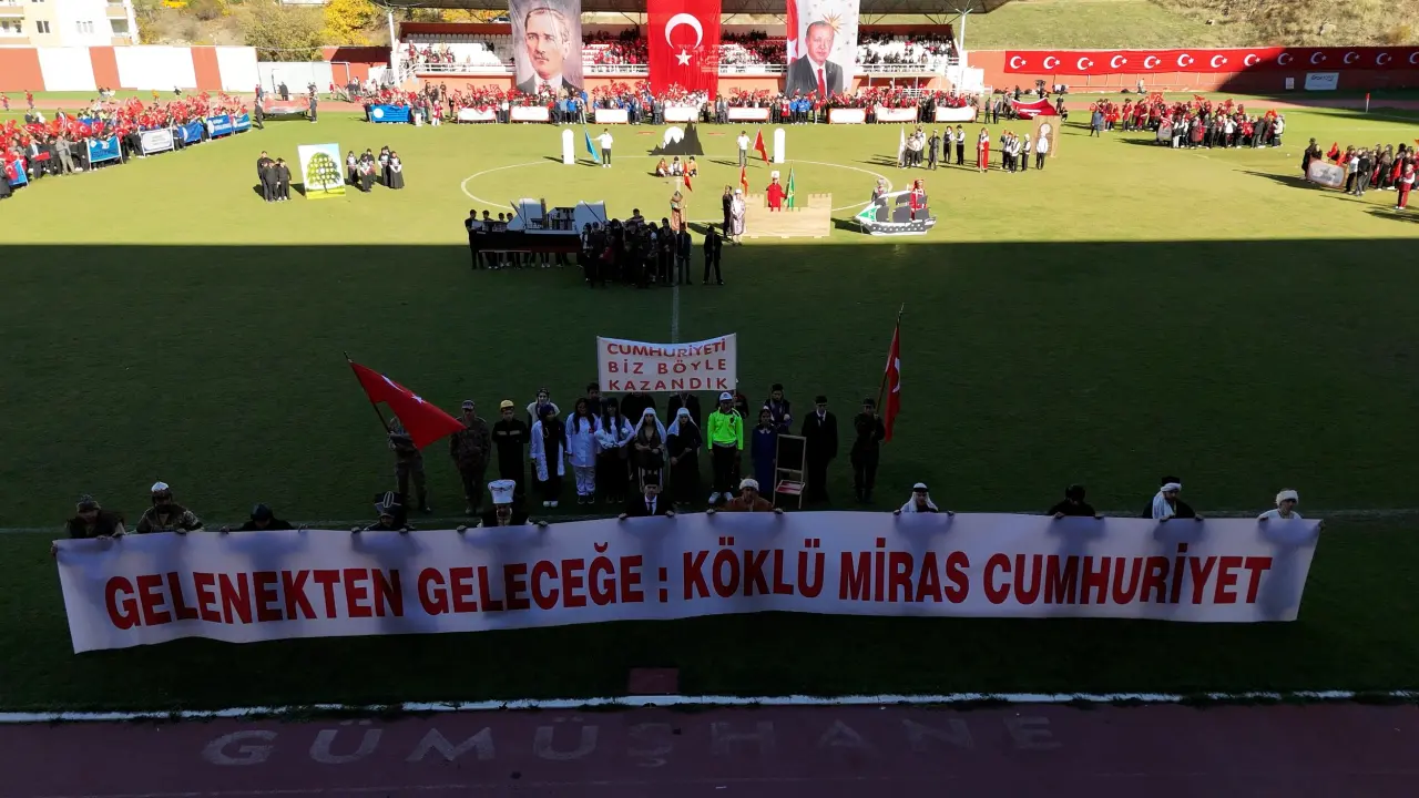 Cumhuriyet’in 102. Yılı Gümüşhane’de coşkuyla kutlandı 22