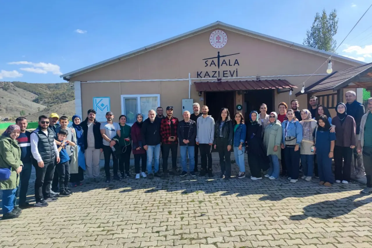 Gümüşhane'nin Eğitim Neferleri Tarihin Kalbine Yolculuk Yaptı 2