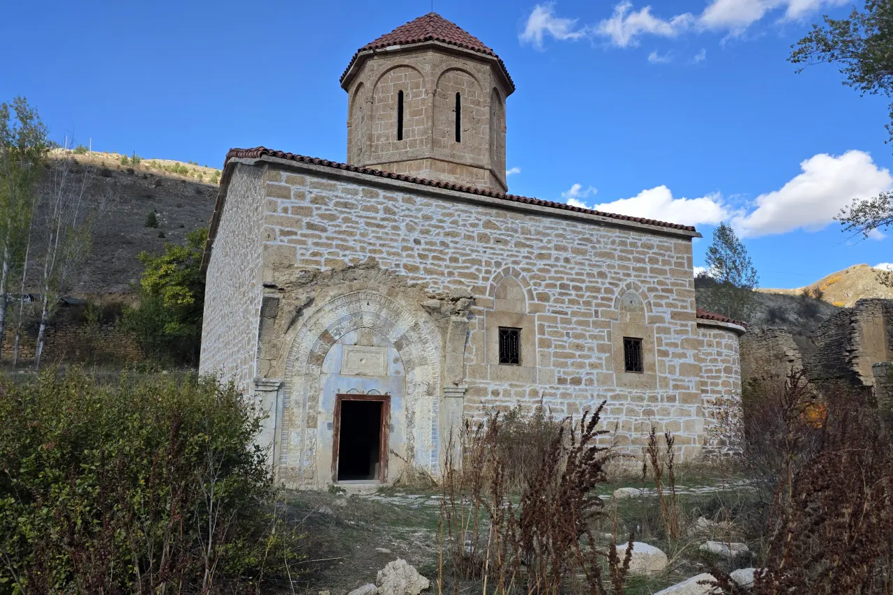 Gümüşhane’de 675 yıllık tarih sonbahar renkleriyle buluştu 6