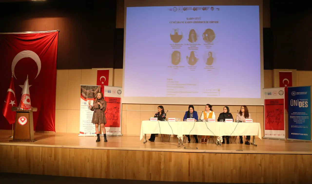 GÜ’de UNIDES projeleri şenliği gerçekleştirildi 17