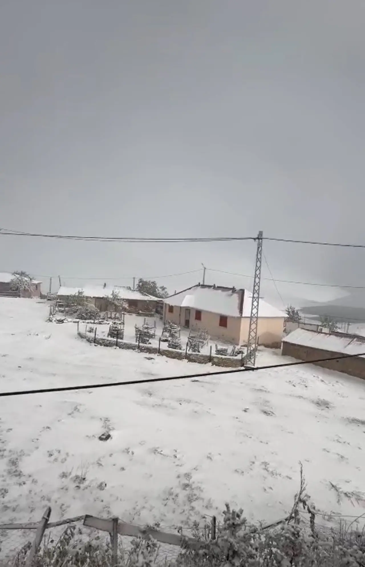 Kazıkbeli Yaylası beyaza büründü! Kış manzarası kartpostallık görüntülerle geldi 4