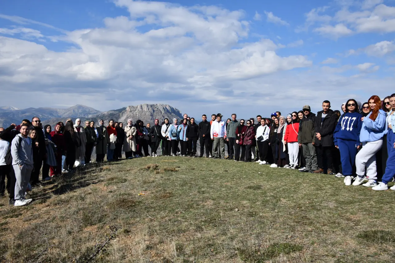 Gümüşhane’nin eşsiz sonbahar manzarasında gençlik buluşması 3