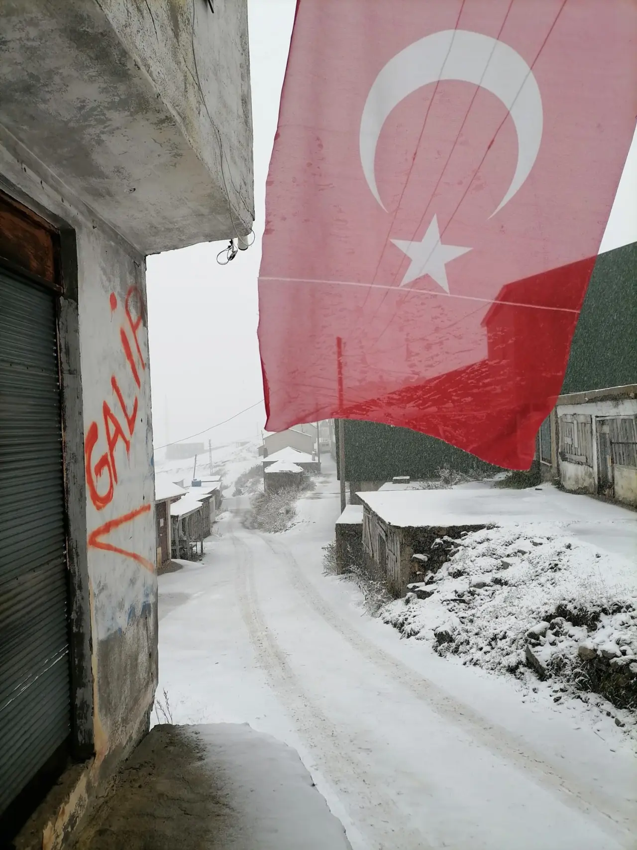 Gümüşhane’nin yüksek kesimleri kara teslim oldu 6